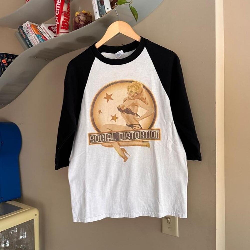 Vintage Y2K Social Distortion Band Shirt
